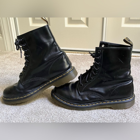 DR MARTINS 1460 8 eye black smooth leather boot goth grunge chunky combat Y2K 10 - Picture 1 of 10